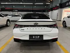 2022 Hyundai Elantra 1.5L CVT 20th Anniversary, белый — фото 13