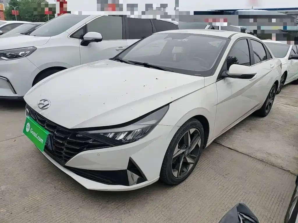 2022 Hyundai Elantra 1.5L CVT LUX Premium
