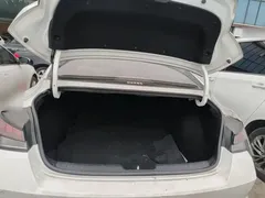 2022 Hyundai Elantra 1.5L CVT LUX Premium, белый — фото 19