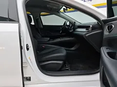 2025 BYD Seal 05 PHEV DM-i Smart Drive 55km Luxury, белый — фото 8