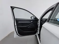2022 Geely Emgrand 4th Gen 1.5L CVT Premium, белый — фото 8