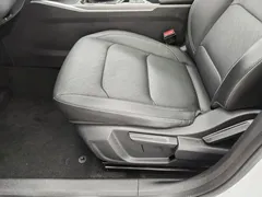 2022 Geely Emgrand 4th Gen 1.5L CVT Premium, белый — фото 20