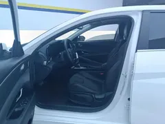 2022 Hyundai Elantra 1.5L CVT GLX Elite, белый — фото 9