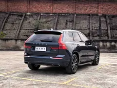 2021 Volvo XC60 4WD Luxury, синий — фото 7