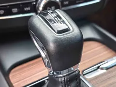2021 Volvo XC60 4WD Luxury, синий — фото 12