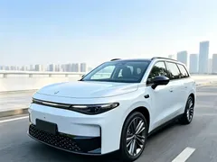 2026 Leapmotor C16 EV 580 Premium 6-seat — фото 2