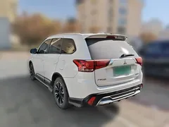 2020 Mitsubishi Outlander 2.0L 2WD Enjoy 7, белый — фото 4