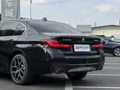 2021 BMW 5 Series 530Li Premium M Sport Package, чёрный — фото 5