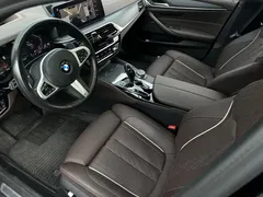 2021 BMW 5 Series 530Li Premium M Sport Package, чёрный — фото 10