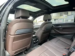 2021 BMW 5 Series 530Li Premium M Sport Package, чёрный — фото 15