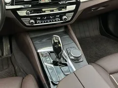 2021 BMW 5 Series 530Li Premium M Sport Package, чёрный — фото 25