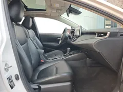 2019 Toyota Corolla 1.2T S-CVT GL-i Elite, белый — фото 10