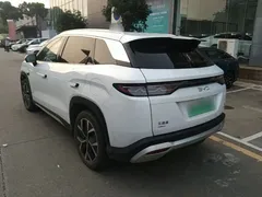 2025 BYD Song L PHEV 160km Smart Driving Exceed, белый — фото 5