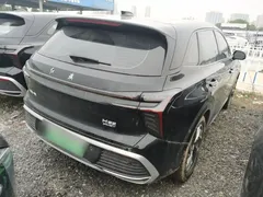 2025 Hongqi HS3 PHEV 117km, чёрный — фото 7