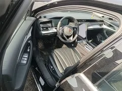 2025 Hongqi H5 PHEV 130, чёрный — фото 16