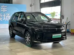 2024 Aito M7 1.5T RWD Smart Driving Pro 5-seat, чёрный — фото 3