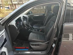 2022 Volkswagen Tayron 280TSI 2WD Luxury, чёрный — фото 14