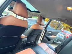 2022 Toyota Corolla 1.8L Hybrid E-CVT, белый — фото 3