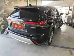 2022 Toyota Highlander 380T 4WD Premium 7-seat, чёрный — фото 2