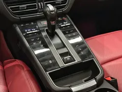 2022 Porsche Macan 2.0T — фото 15