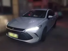 2025 BYD Qin PLUS DM-i PHEV Smart Driving 55km Leading — фото 1