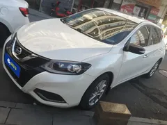 2021 Nissan Tiida 1.6L CVT, белый — фото 1