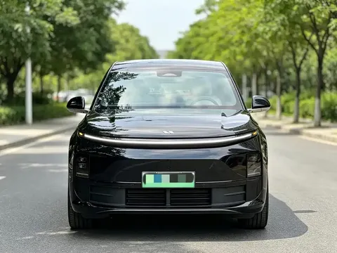 2024 Li Auto L6