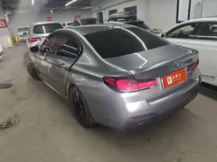 2022 BMW 5 Series 530i Fashion M Sport Package — фото 7