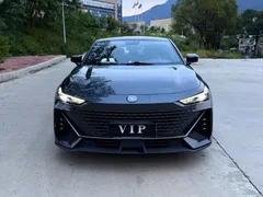 2022 Changan UNI-V 1.5T — фото 2