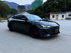 2022 Changan UNI-V 1.5T — фото 3