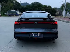 2022 Changan UNI-V 1.5T — фото 5