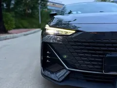 2022 Changan UNI-V 1.5T — фото 7