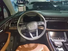 2023 Audi Q7 45 TFSI quattro S line Sport, чёрный — фото 6