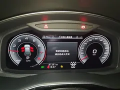 2023 Audi Q7 45 TFSI quattro S line Sport, чёрный — фото 7