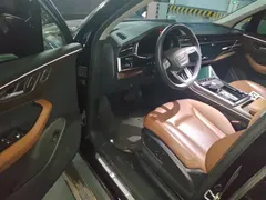 2023 Audi Q7 45 TFSI quattro S line Sport, чёрный — фото 12