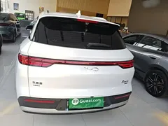 2025 BYD Song Pro 2nd Gen Smart Driving DM-i PHEV 75km Leading, белый — фото 6