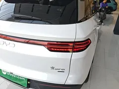 2025 BYD Song Pro 2nd Gen Smart Driving DM-i PHEV 75km Leading, белый — фото 8