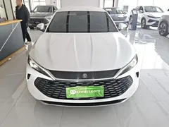 2024 BYD Qin L PHEV 80km Leading, белый — фото 3