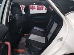 2021 Geely Emgrand S 1.4T CVT Premium, белый — фото 8