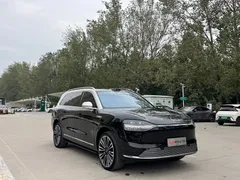 2024 Aito M9 EREV Ultra 52kWh 6-seat, чёрный — фото 3