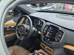 2022 Volvo XC90 7-seat, чёрный — фото 22