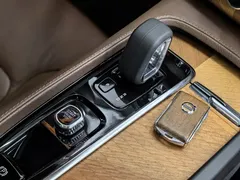 2022 Volvo XC90 7-seat, чёрный — фото 24