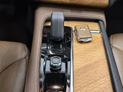 2022 Volvo XC90 7-seat, чёрный — фото 29