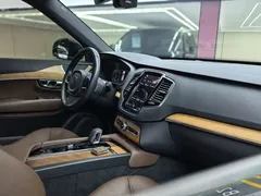 2022 Volvo XC90 7-seat, чёрный — фото 31