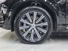 2022 Volvo XC90 7-seat, чёрный — фото 41