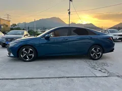2021 Hyundai Elantra 1.5L CVT TOP Flagship, синий — фото 8