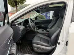 2023 Toyota Harrier Hybrid 2.5L CVT 2WD Luxury, белый — фото 4