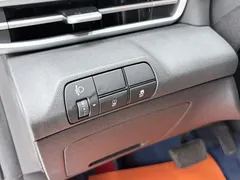 2023 Hyundai Elantra 1.5L CVT LUX Premium, белый — фото 9