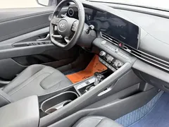 2023 Hyundai Elantra 1.5L CVT LUX Premium, белый — фото 20