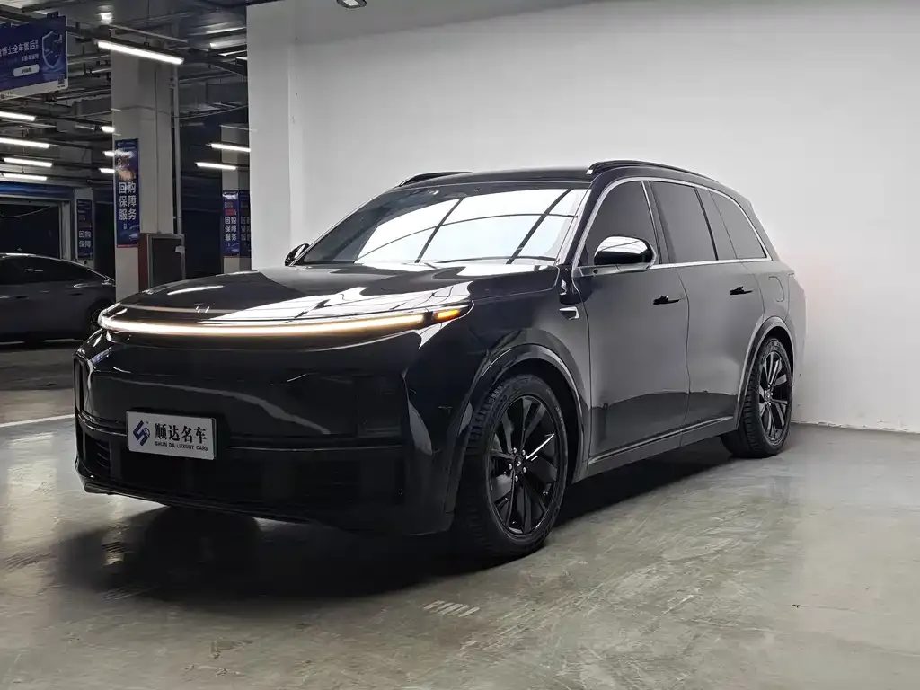 2023 Li Auto L8